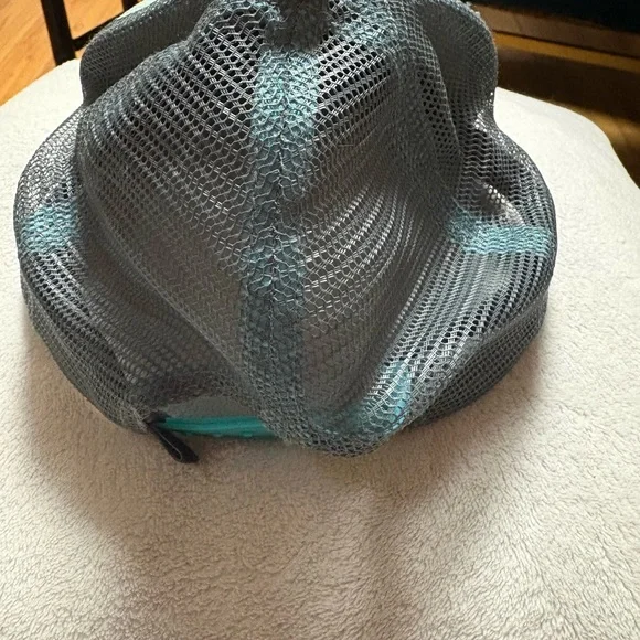 Patagonia Bear Design Hat - Mint and Navy - Picture 2 of 3